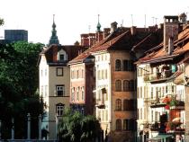 Unicredit ups GDP growth forecast for Slovenia (+1,8%) Unicredit ups GDP growth forecast for Slovenia (+1,8%)