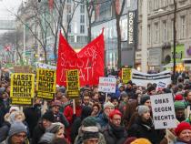 Thousands protest Austria's new right-wing government Thousands protest Austria's new right-wing government