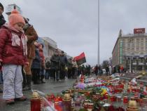 Pope's plea to Ukraine fighters: Stop warfare, start talking Pope's plea to Ukraine fighters: Stop warfare, start talking