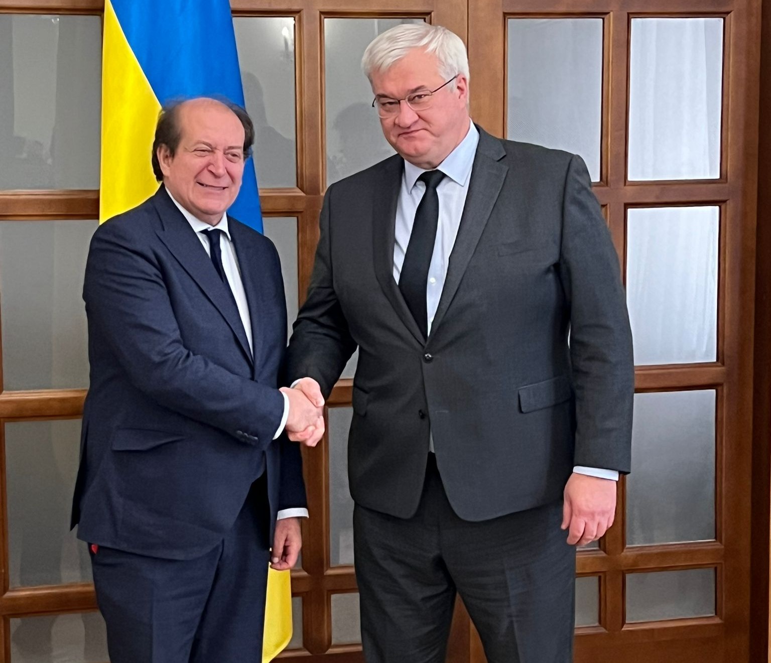 SG Dal Mas meets with Minister of Foreign Affairs, Andrii Sybiha (Kyiv, 19 November 2025)