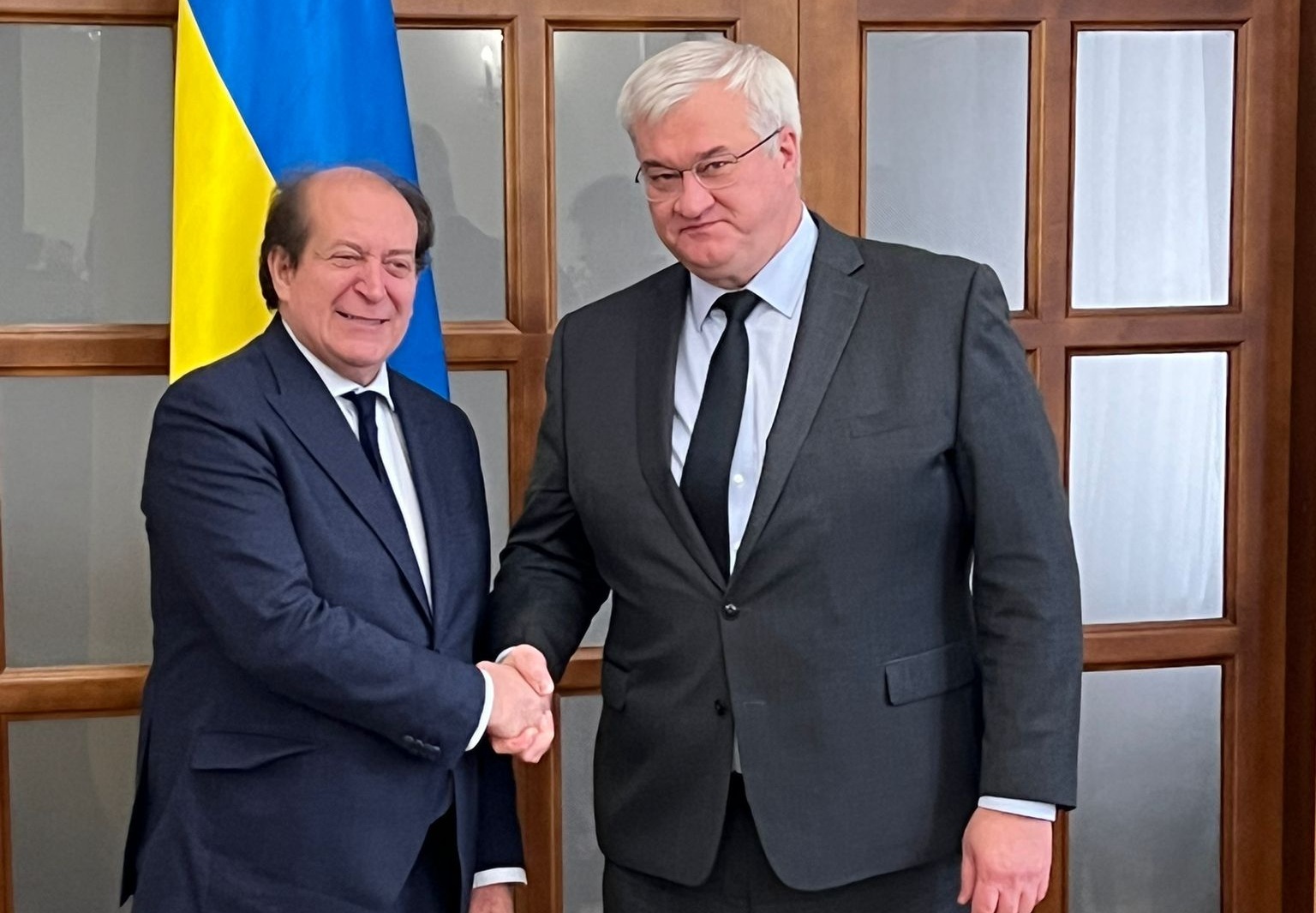 SG Dal Mas meets with Minister of Foreign Affairs, Andrii Sybiha (Kyiv, 19 November 2025)