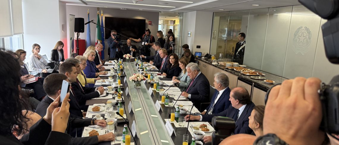 SG Dal Mas speaking with MFA Antonio Tajani at the "Friends of the Balkans" meeting (New York, 25 september 2025)