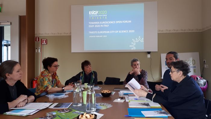 Meeting "Both Ways" - art and science beyond borders (Trieste, 15 march 2019)